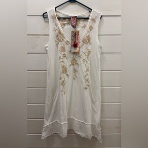 Johnny Was Draped Back Tee, white with tan embroidery